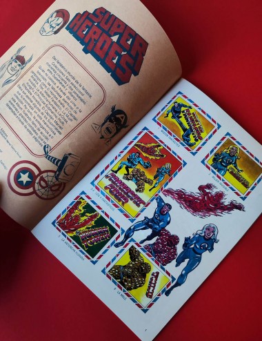 Álbum Super Heroes /...